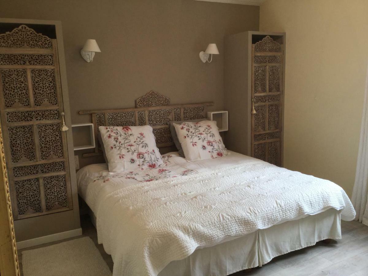 Bed and Breakfast Les Secrets Du Mistral Valensole Esterno foto