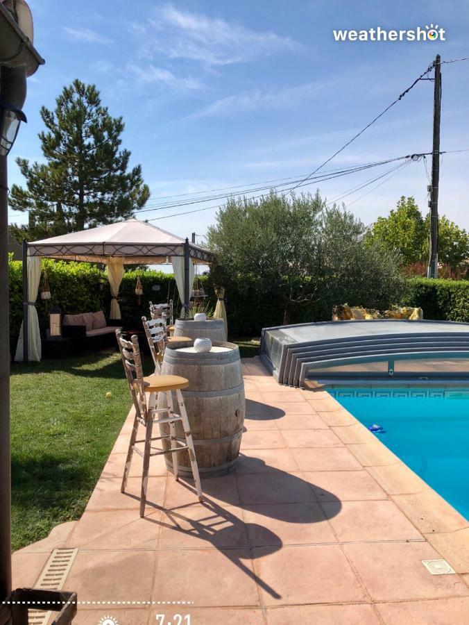 Bed and Breakfast Les Secrets Du Mistral Valensole Esterno foto
